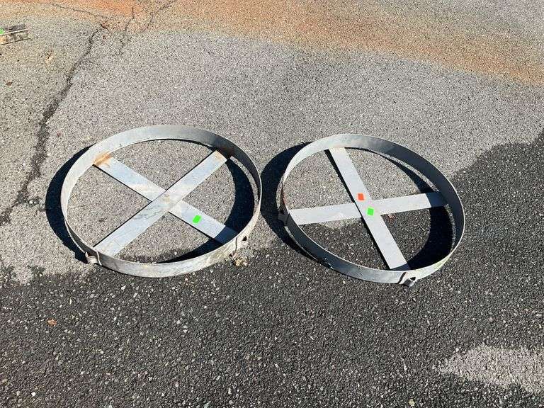 Round Metal Rings with X-Crossbars, 23-Inch Diameter - Hash Auctions