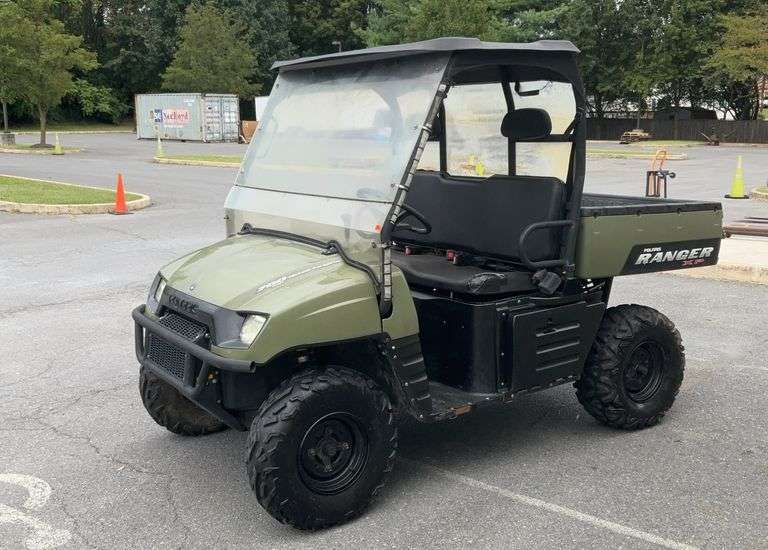 2007 Polaris Ranger 700 xp, All Terrian Side x Side. 4x4, Fuel injection, Manual Dump Bed, Trailer Tow Hitch, Full Windshield, 701 Hours, 4121 Miles, Has Virginia Title In Hand, Owners Manual click to read more