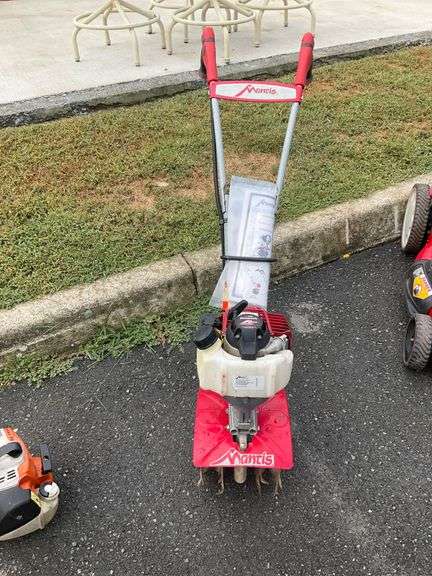 Mantis Tiller with Honda GX25 4-Stroke Engine, Model 7940, Machine is in operating condition.