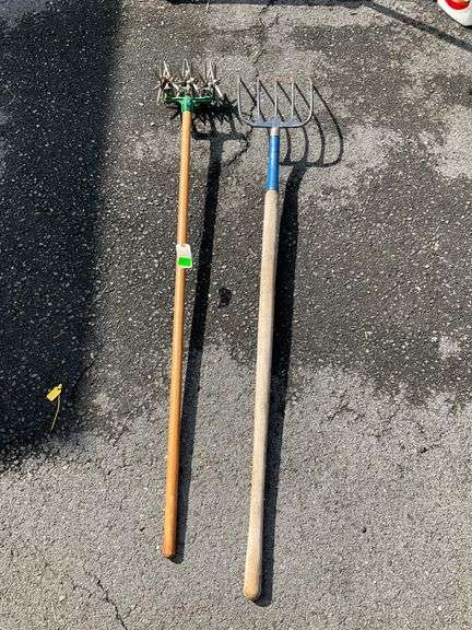 Manual Soil Aerator and Pitchfork with Four Metal Tines and Wooden Handles
