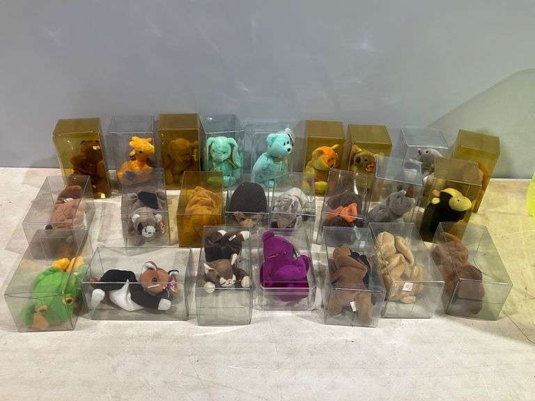 Plush Animal Toys in Display Cases with Storage Bin - Hash Auctions