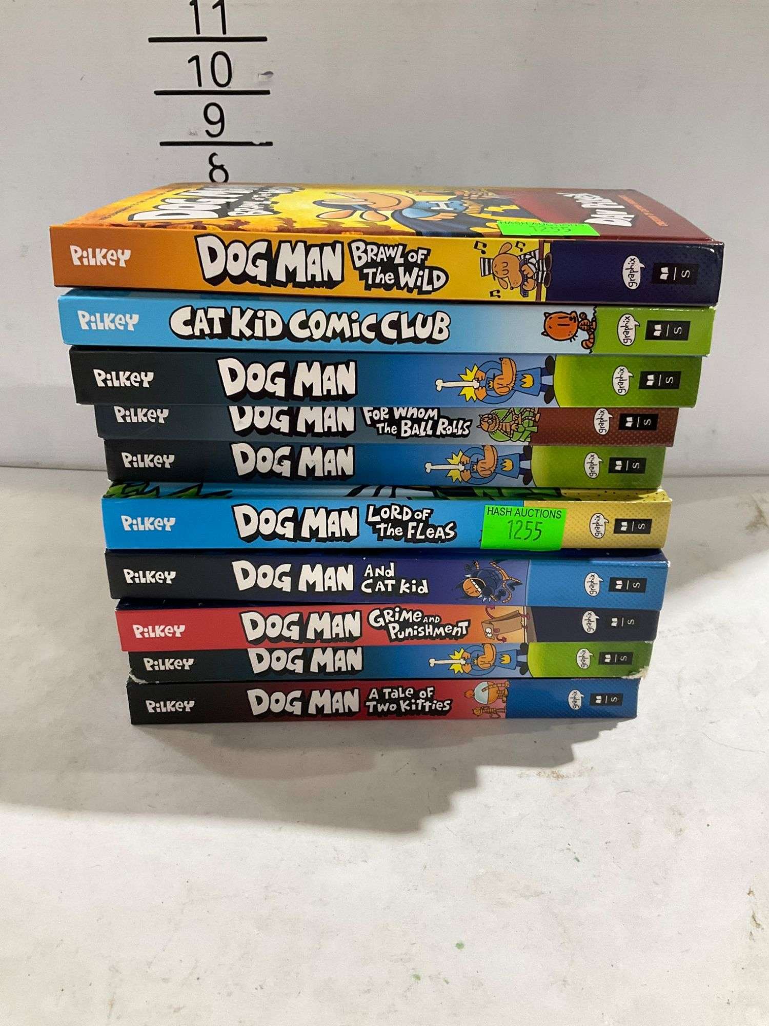 10 'Dog Man' and 'Cat Kid Comic Club' Books by Dav Pilkey - Hash