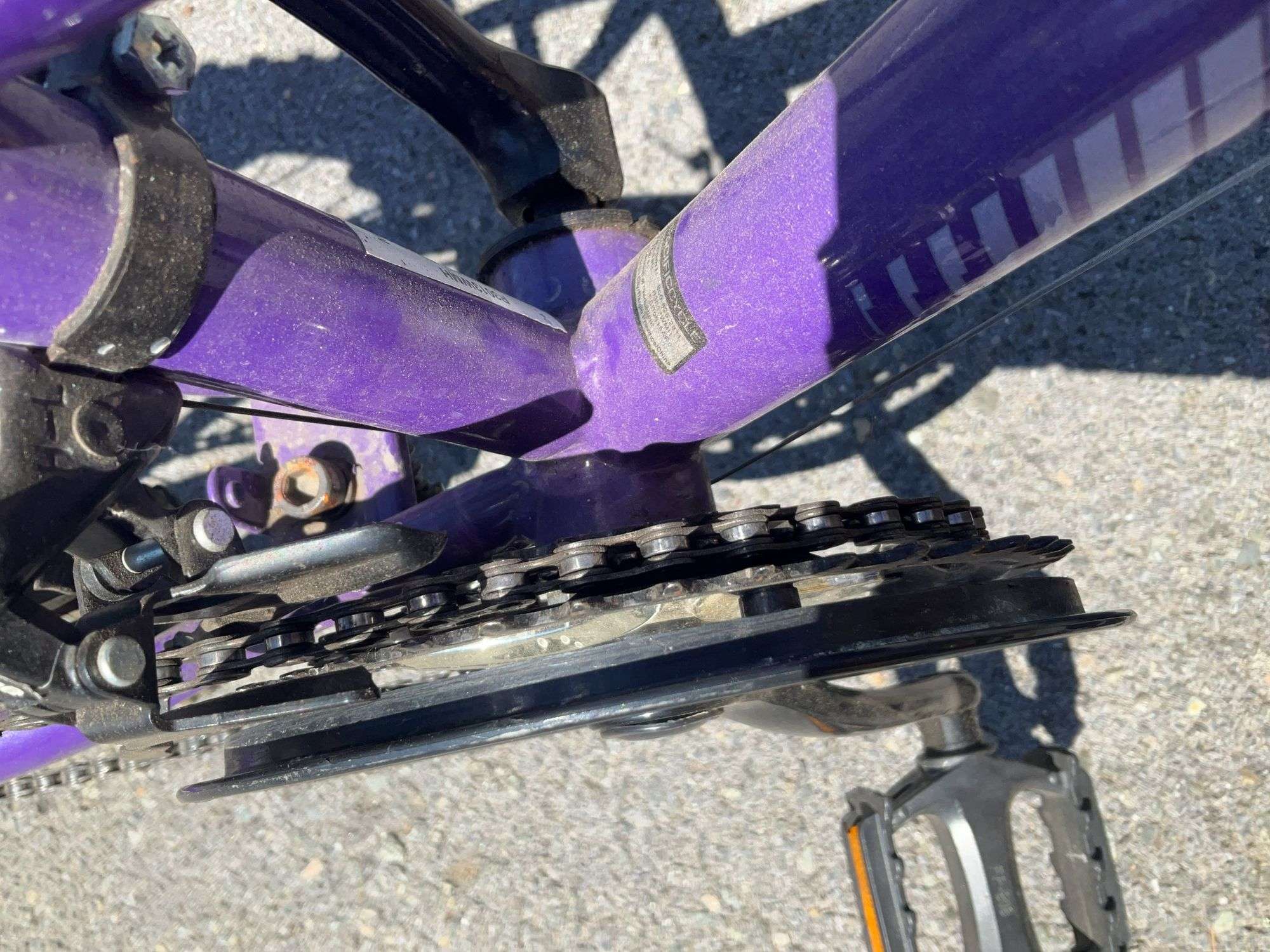 Roadmaster Granite Peak Purple 18-Speed Mountain Bike With Front