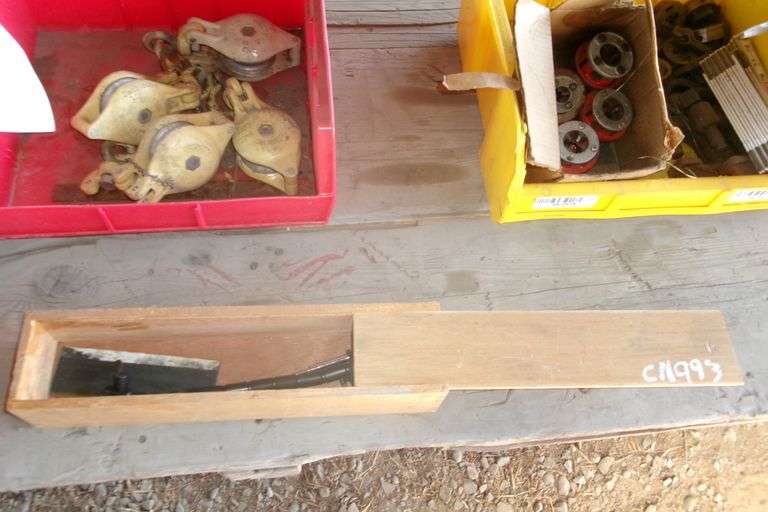 SPECIALTY TOOL IN WOOD BOX