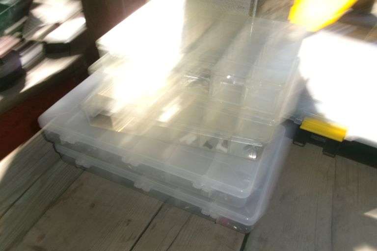 7 ORGINIZERS W/CONTENTS