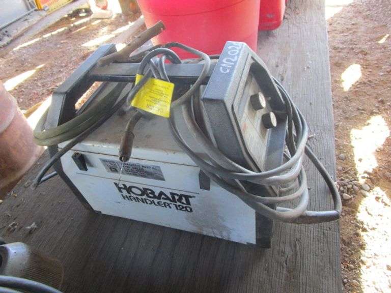 HOBART HANDLER 120 WELDER
