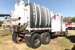1991 FORD L800 CAMEL VAC TRUCK