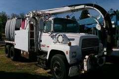 1991 FORD L800 CAMEL VAC TRUCK