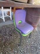 2 KIDS CHAIRS