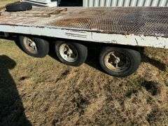 HMDE 20' FARM TRAILER, NON TITLED, 3 axle
