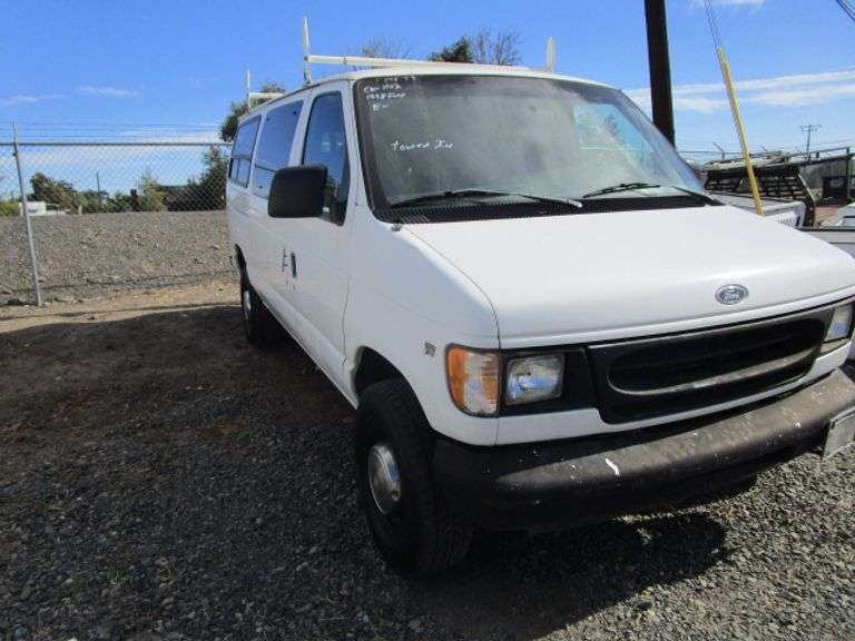 1998 FORD E350 ECONOLINE CARGO VAN
