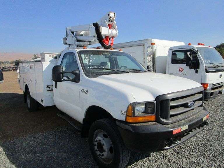 1999 FORD F450 BUCKET TRUCK 35'