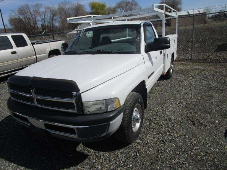 2001 DODGE RAM 2500 UTILITY TRUCK