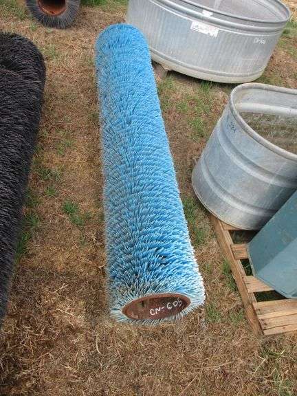 CATTLE BRUSH