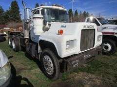 1977 MACK TRACTOR TRUCK