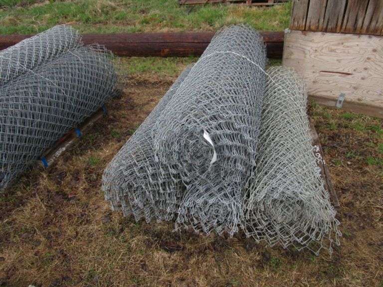 LOT 4 ROLLS CYCLONE FENCE