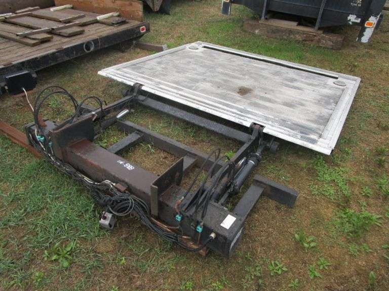 HYD LIFT GATE FOR BOX TRUCK