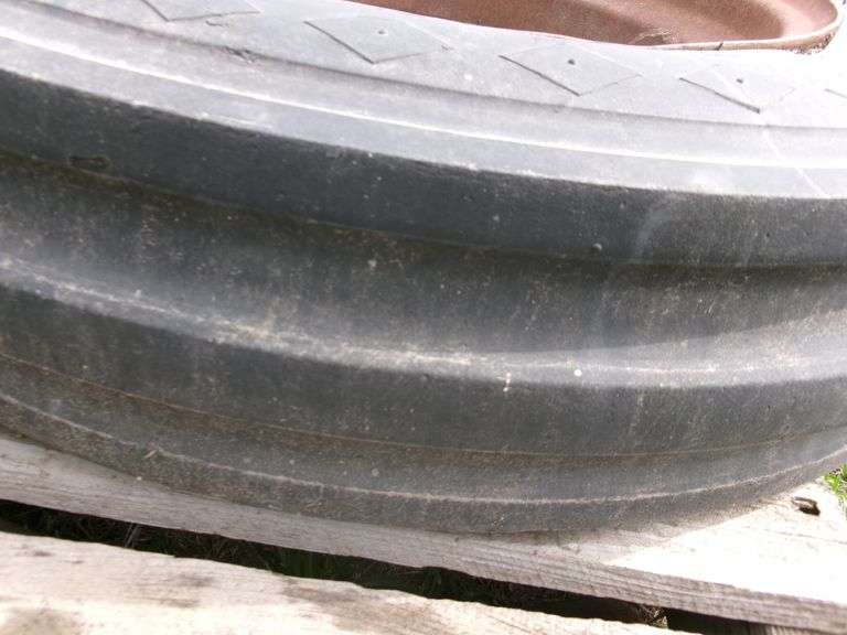 PALLET 2-7.5X16, 5.50X16 TIRES & WHEELS