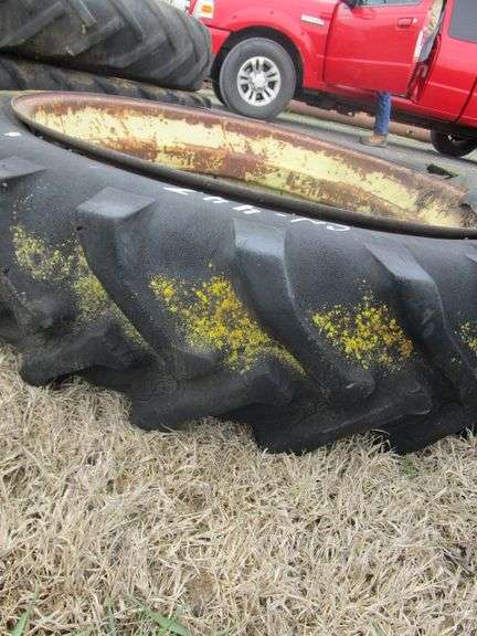 10X38 JD TIRE & RIM
