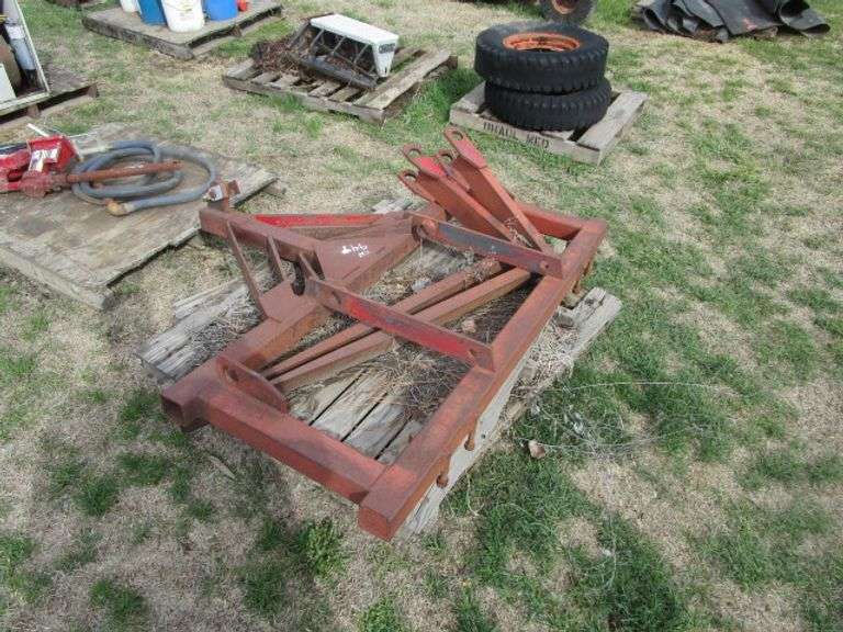 PALLET TRACTOR LOADER FORK ATTACHMENT