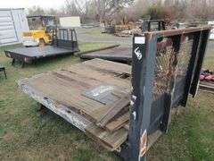 10.5X96 TRUCK BED W/HOIST