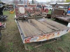 10.5X96 TRUCK BED W/HOIST