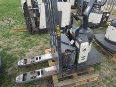 CROWN PE4500-60 ELEC PALLET JACK 6000LB