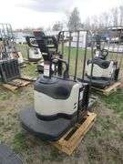 CROWN PE4500-60 ELEC PALLET JACK 6000LB