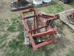 PALLET TRACTOR LOADER FORK ATTACHMENT