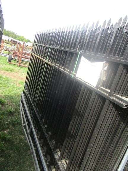 7X10 NEW PUBLIC SPACE FENCING
