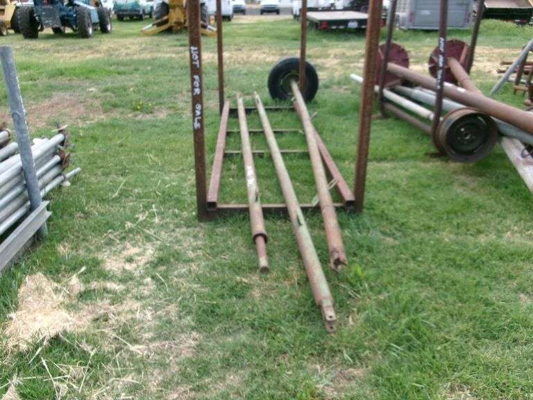 LOT 3pc HITCHING POST, GATE POST (RACK NOT INCLUDED)