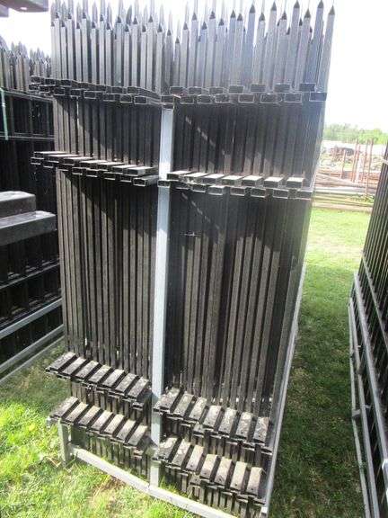 7X10 NEW PUBLIC SPACE FENCING