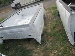 8' FORD SUPER DUTY BOX LIKE NEW