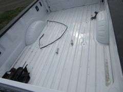 8' FORD SUPER DUTY BOX LIKE NEW