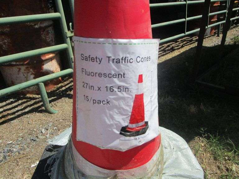 NEW TRAFFICE CONES