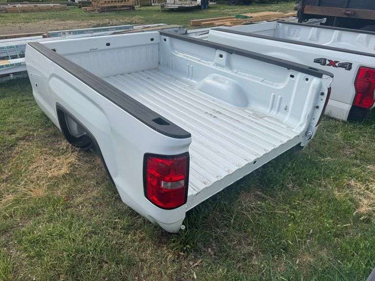 8' GMC SIERRA PU BOX, no tail gate