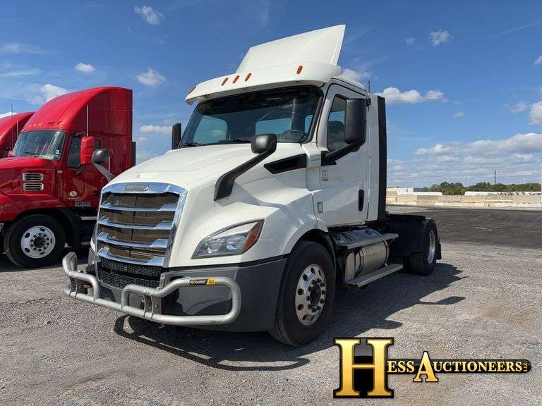 2020  FREIGHTLINER  CASCADIA T11642 ST  S/A DAYCAB