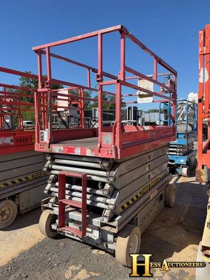 SKYJACK SJ1114830 SCISSOR LIFT