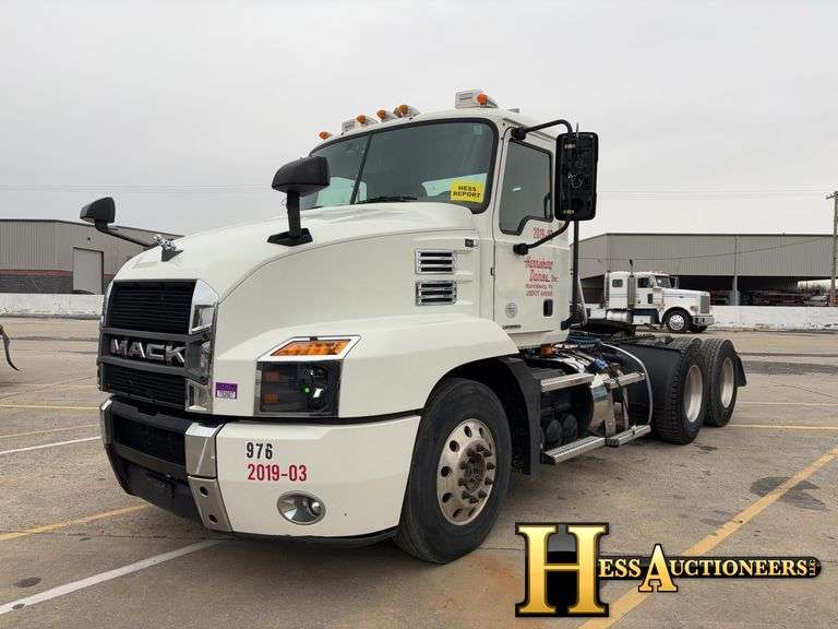 2019  MACK  AN64T  DAYCAB