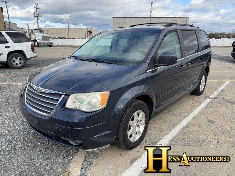2008  CHRYSLER  TOWN AND COUNTRY  PASSENGER VAN