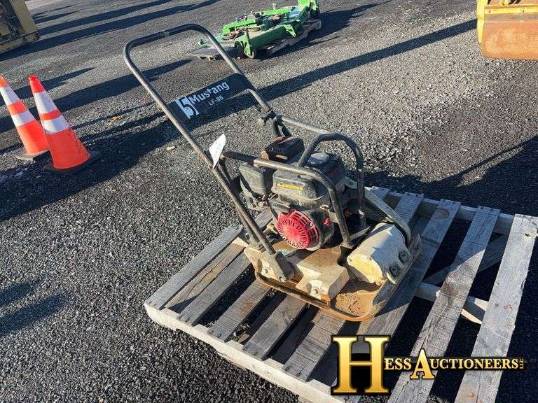 5 MUSTANG   LF88  PLATE TAMPER