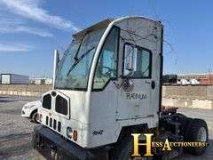 2016  AUTO CAR  ACT  YARD JOCKEY, NON-RUNNER