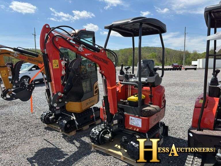 2024  AGT  QK18K-C  MINI COMPACT EXCAVATOR