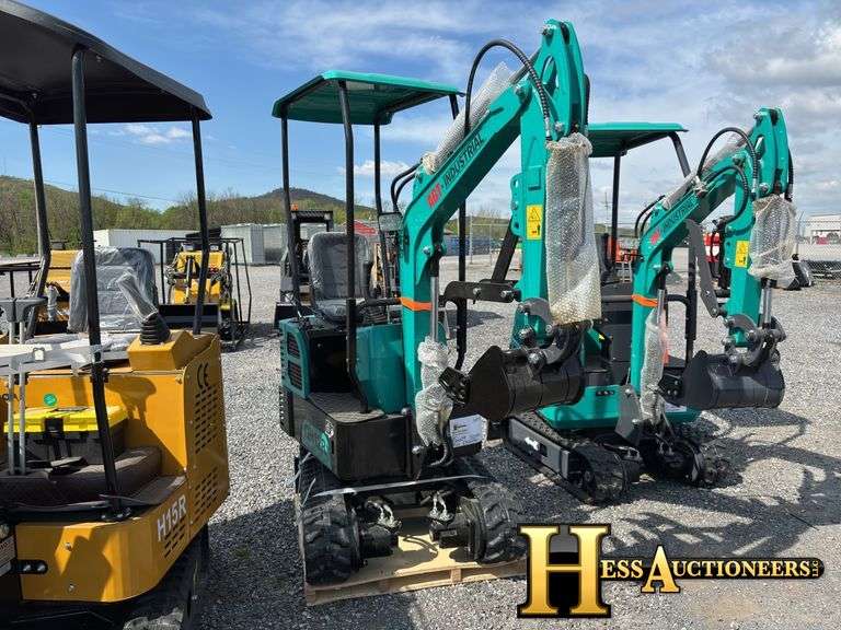 2024  AGT  QH12R  MINI COMPACT EXCAVATOR