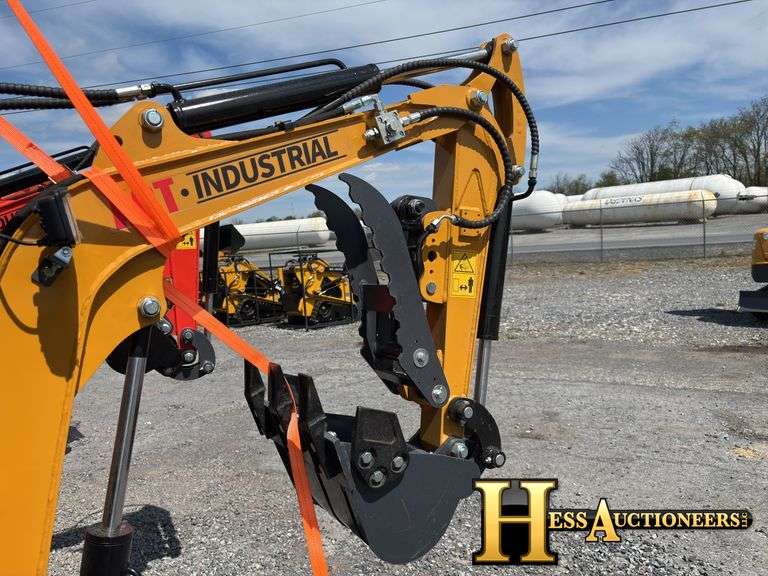 2024  AGT  QK18RXS-C  MINI COMPACT EXCAVATOR