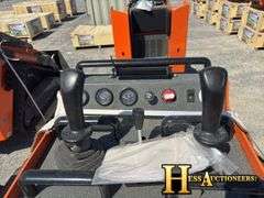 HURRICANE  HRC700  MINI COMPACT TRACK LOADER