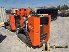 HURRICANE  HRC700  MINI COMPACT TRACK LOADER