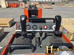 HURRICANE  HRC700  MINI COMPACT TRACK LOADER