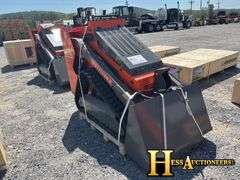 HURRICANE  HRC700  MINI COMPACT TRACK LOADER