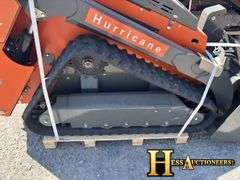 HURRICANE  HRC700  MINI COMPACT TRACK LOADER